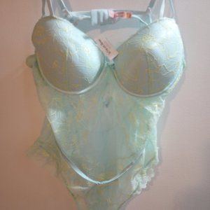 NWT La Vie En Rose Push Up Bodysuit or Teddy Lace Blue With Yellow, Size Large